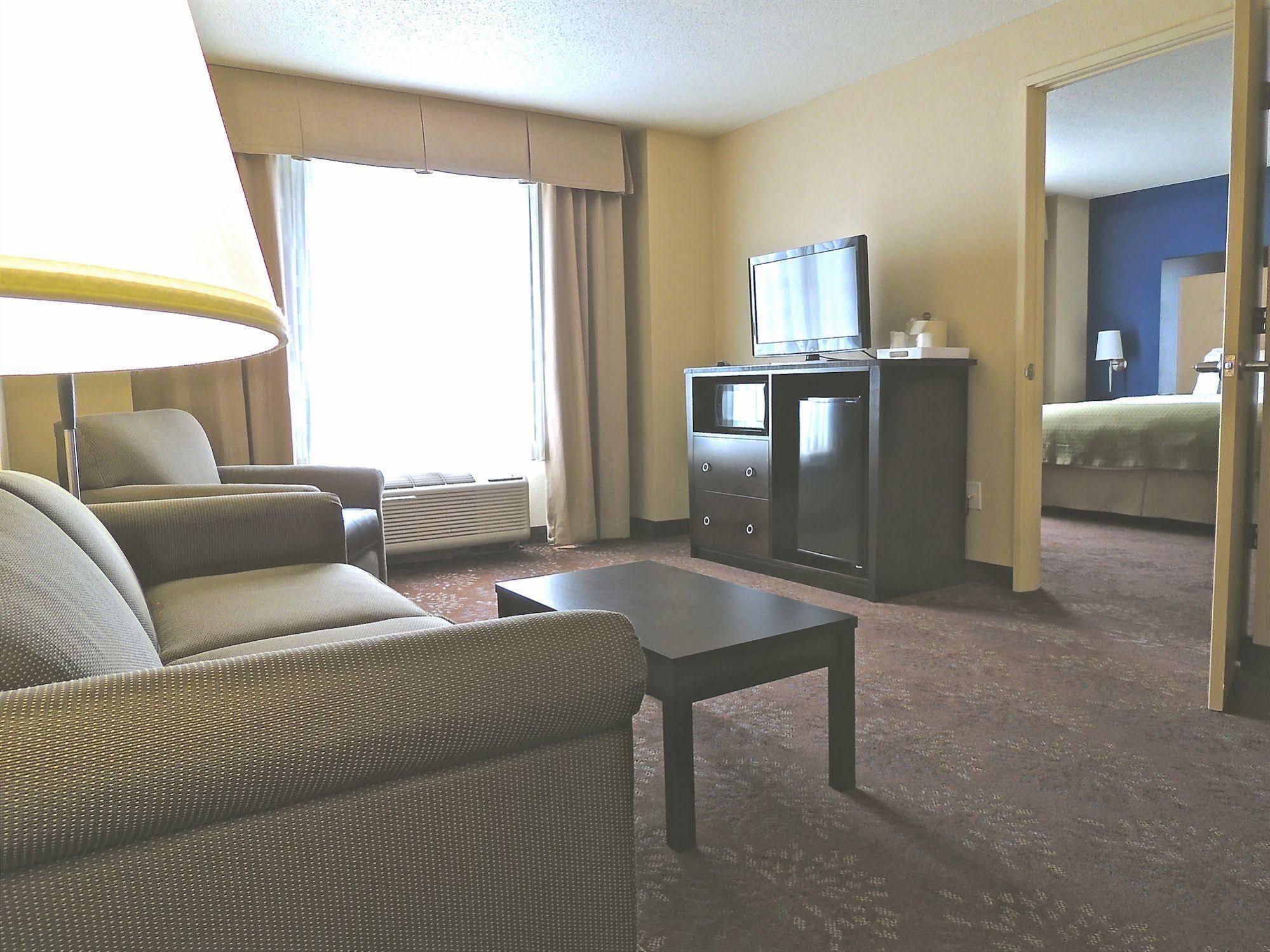 Holiday Inn Indianapolis North-Carmel, An Ihg Hotel Extérieur photo